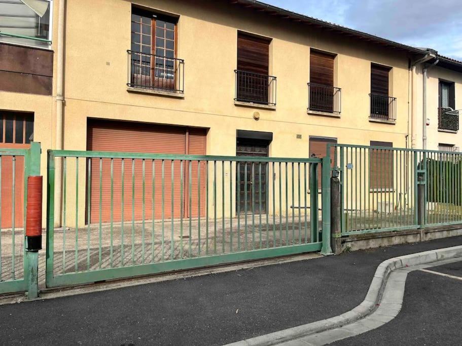 2 Room Flat Toulouse Bagian luar foto